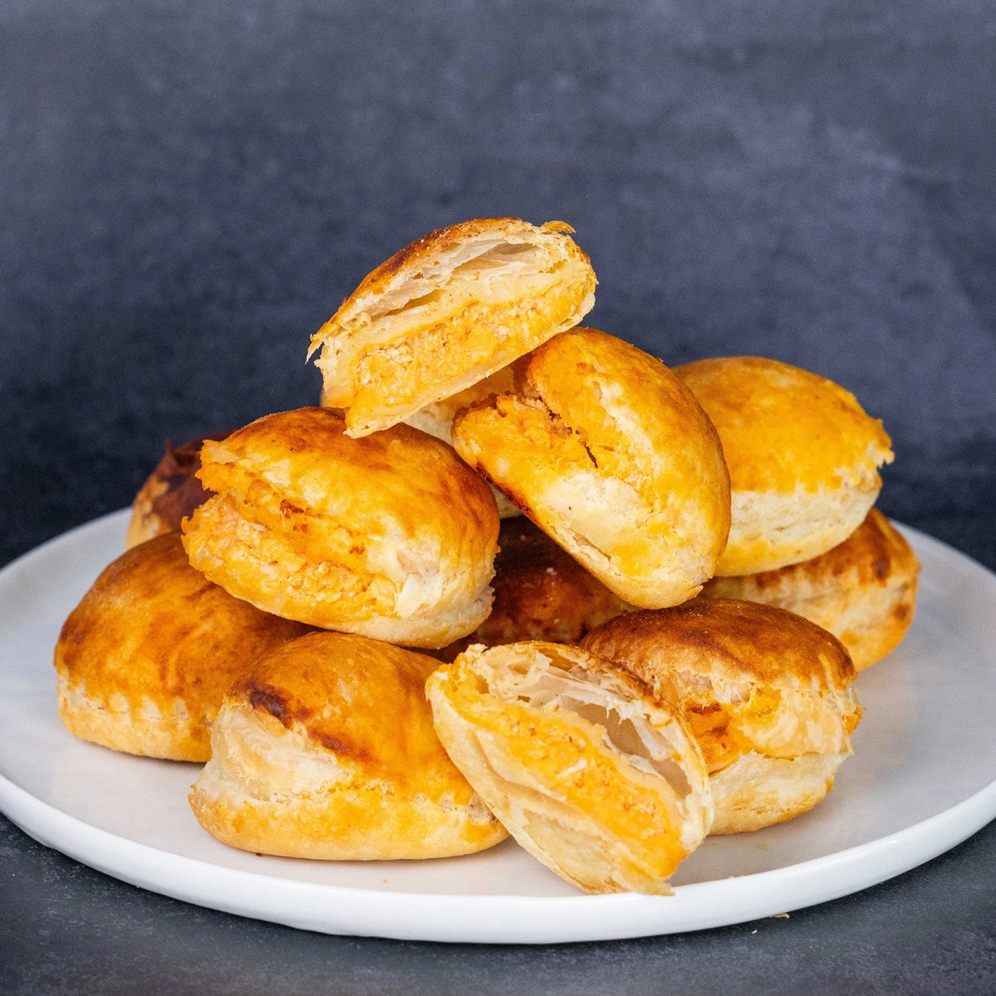 Wellingtons Party Bundle - 6 Cheeseburger Beef Wellingtons & 40 Buffalo Chicken Welly Bites