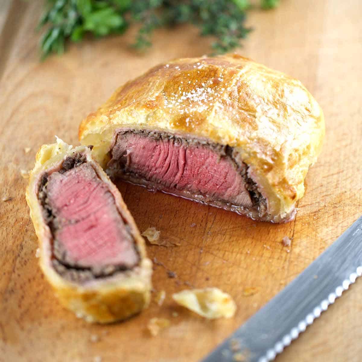 90z Filet Filet Mignon Beef Wellington – 4 x 9 oz | The Table Gourmet