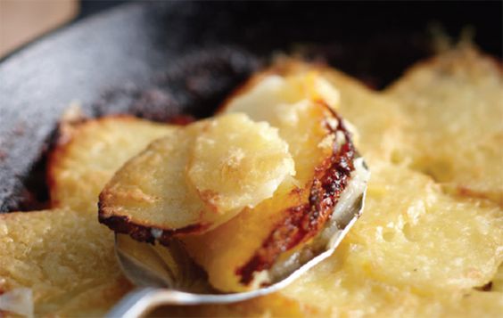 IRISH STOVE-TOP POTATOES WITH AGED CHEDDAR CHEESE