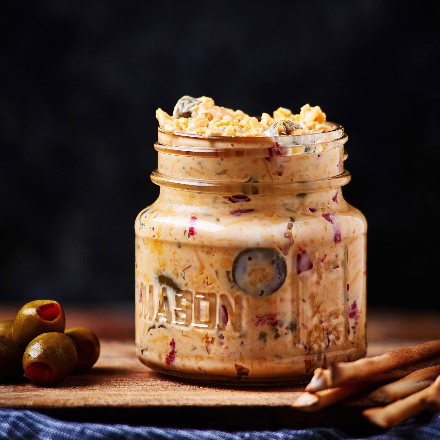 Smoked Gouda + Roasted Red Peppers Pimento Cheese