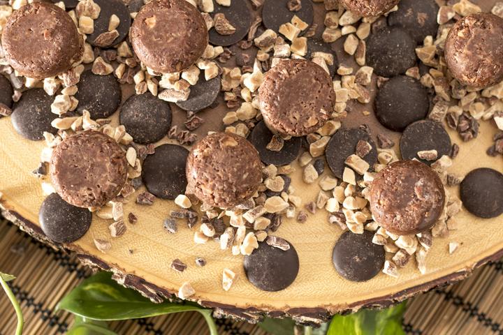 DARK CHOCOLATE ALMOND BUTTER BITES - 4 Pack Revol Snax