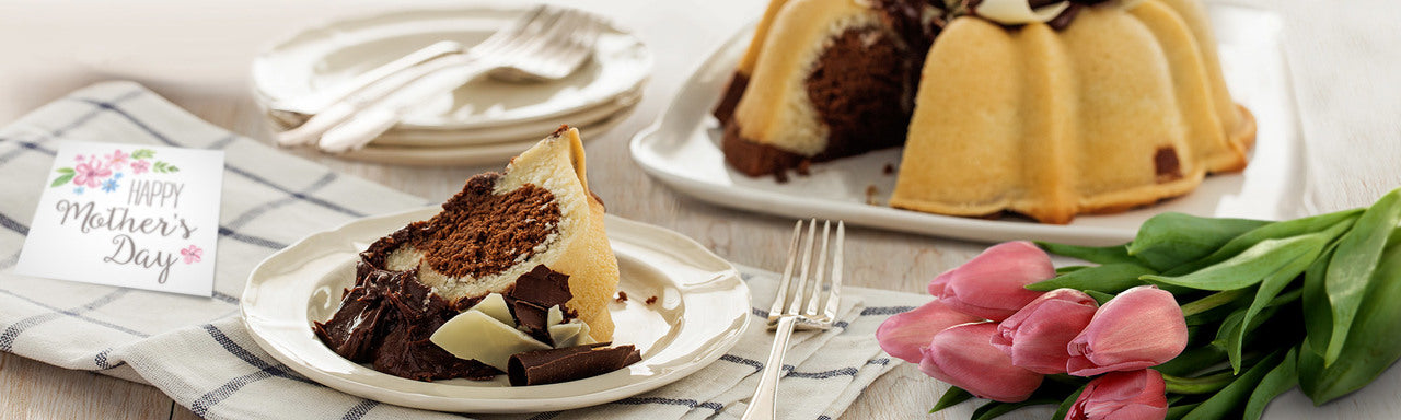 Velvet Jane - A Cream Cheese Pound Cake with a Twist