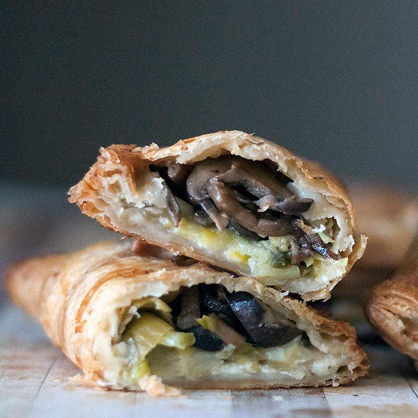 Mushroom & Leek Empanadas - 1 Dozen