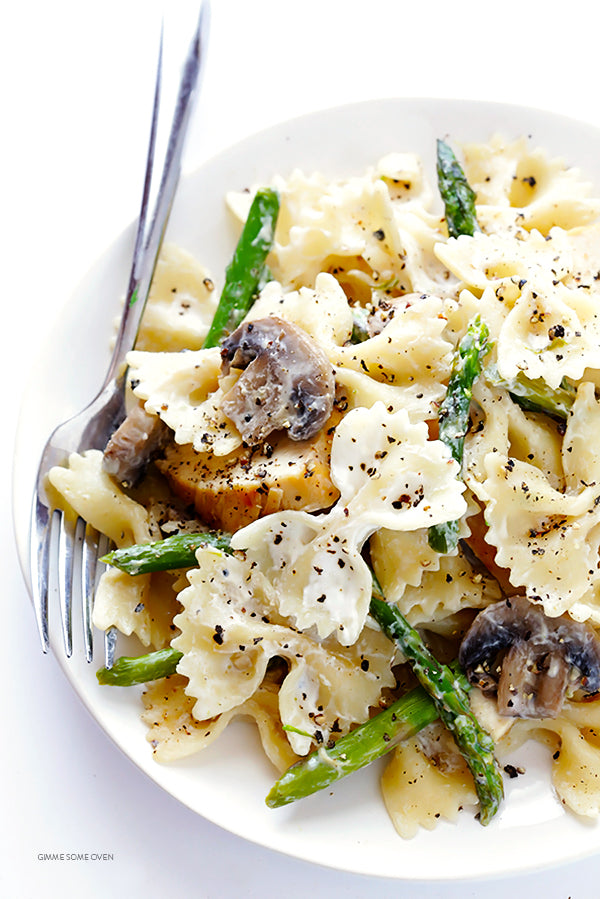 Pasta with Goat Cheese, Chicken, Asparagus & Mushrooms