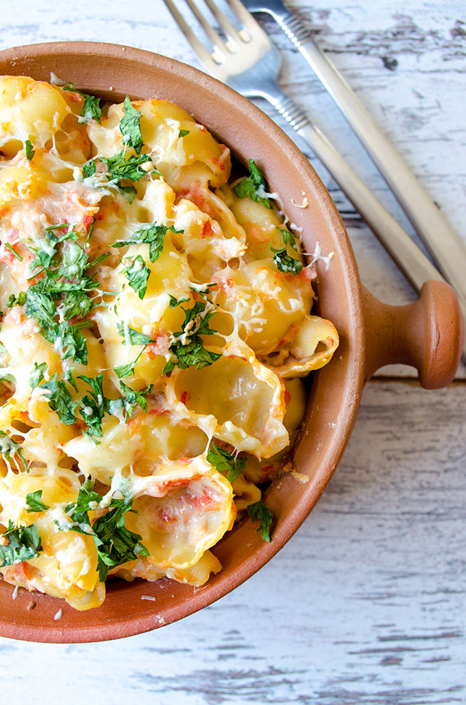 Creamy Tuna Pasta Bake with Tomatoes