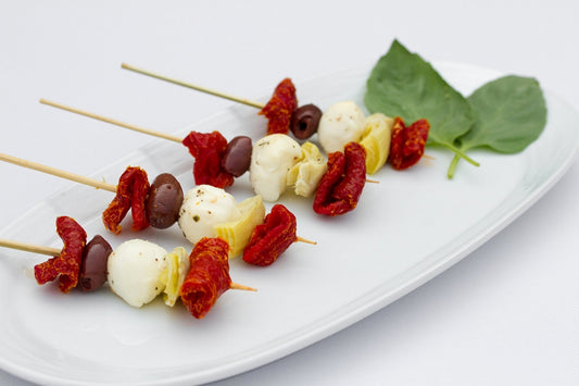 ANTIPASTO KABOBS WITH MOZZARELLA - 25 pieces per tray