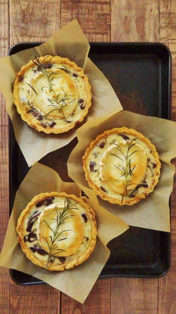 Goat Cheese Quiche - 40 pieces per tray
