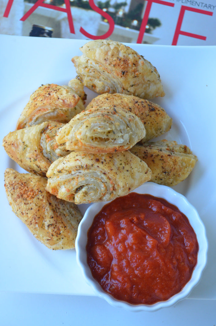 Baked Garlic Parmesan Puffs