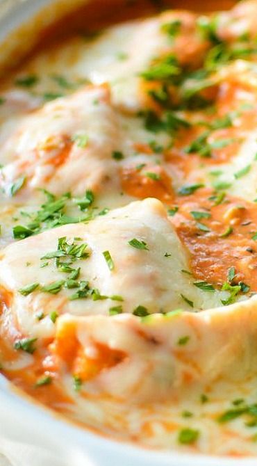 BAKED SEAFOOD RAVIOLI WITH VODKA SAUCE