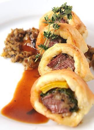 Mini Beef Wellington - 50 pieces per tray