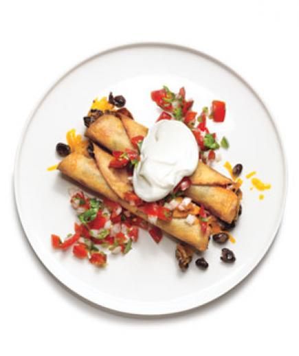 Black Bean and Sharp Cheddar Spring Roll - 50 pieces per tray