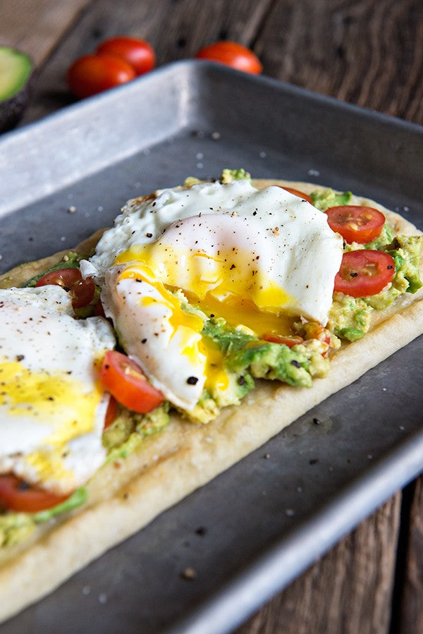 EGG AND CALIFORNIA AVOCADO BREAKFAST FLATBREAD