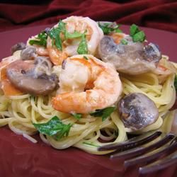 Champagne Cream Cheese Shrimp & Mushroom Pasta
