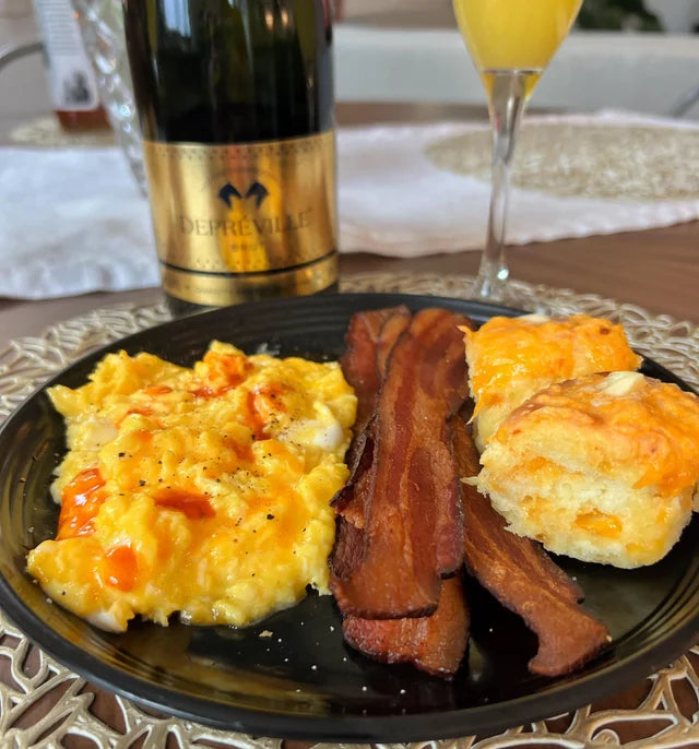Bacon Cheddar Biscuit, includes 16