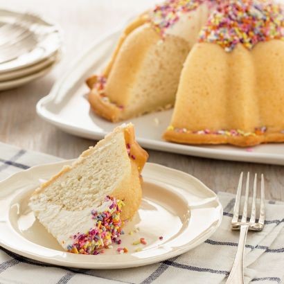 Velvet Jane - A Cream Cheese Pound Cake with a Twist