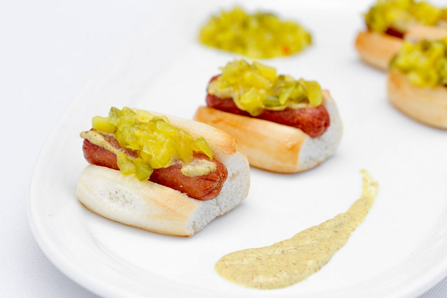 Chicago Hot Dogs with Relish - 40 pieces per tray