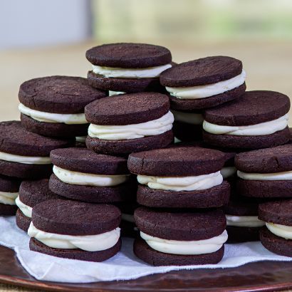 Cocoa & Cream Cookies