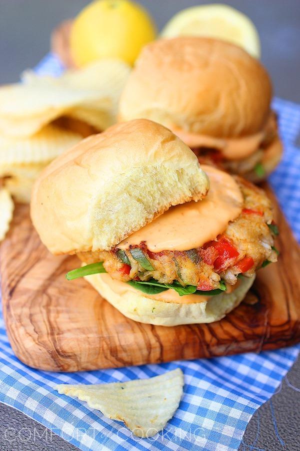 Crab Cake Sliders with Spicy Mayo