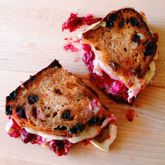CRANBERRY WHITE CHEDDAR BRIE GRILLED CHEESE SANDWICH