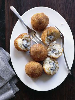 Wild Mushroom & Black Truffle Arancini - 50 pieces per tray