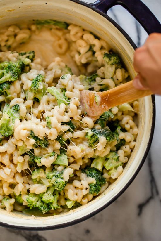 Vegan Mac and Cheese with Broccoli