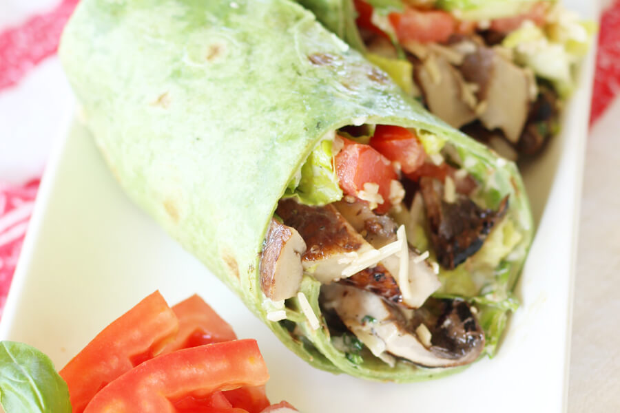 Dona Maria Gourmet Mayo with Basil - 8.45 oz Squeeze Bottle