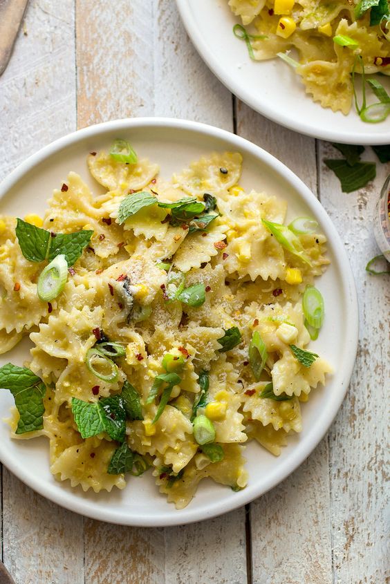 Cucina & Amore Creamy Basil Veggie Sauce, 7.9 Oz. Case Of 6