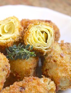 Breaded Parmesan Artichoke Hearts - 50 pieces per tray