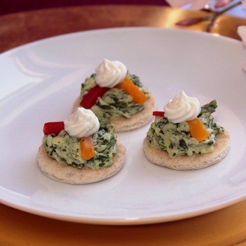 Grilled Vegetable Spinach on Flatbread - 45 pieces per tray