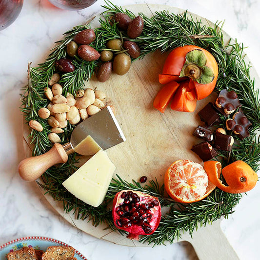 Holiday Wreath Cheese Boards / Food Wreath Boards