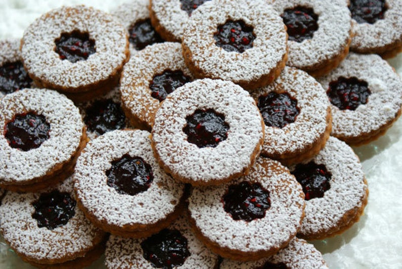 German Linzer Cookies - 1 Dozen