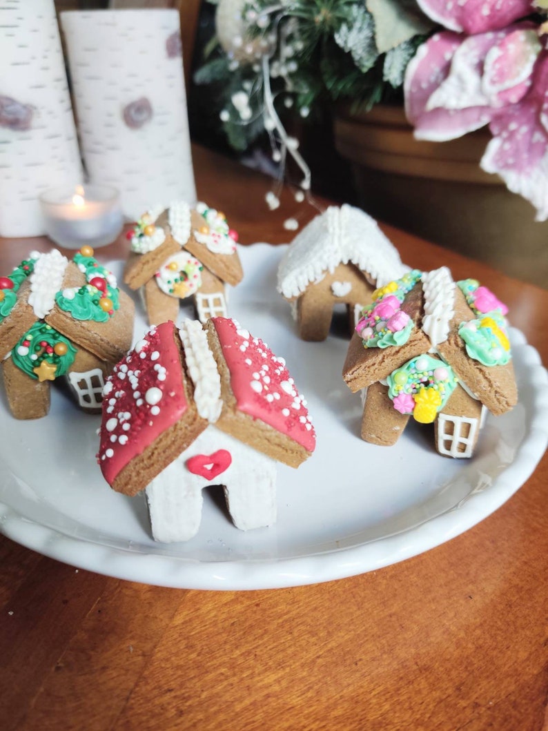 Mini Gingerbread House Cookies - 1 Dozen