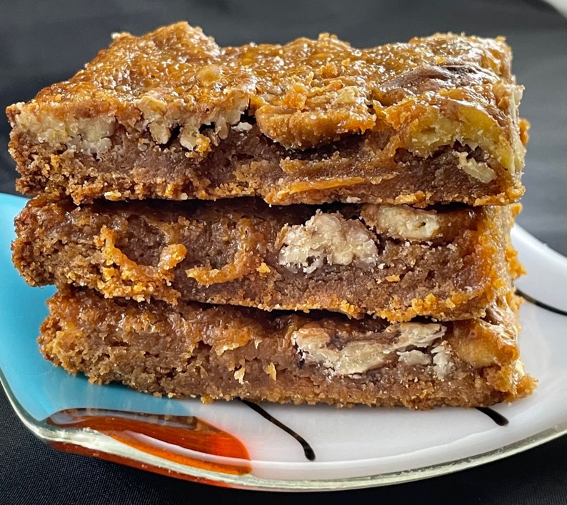 Caramel Pecan Bars - 1 Dozen