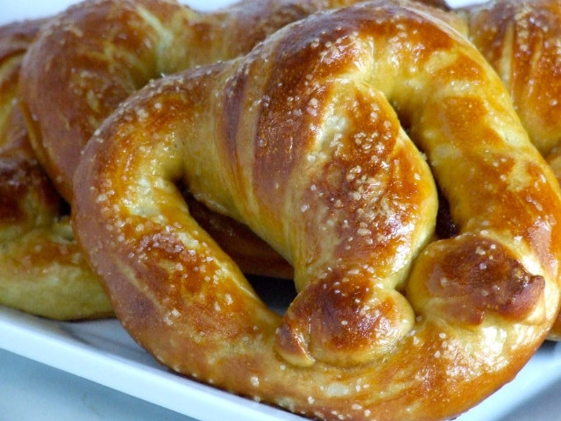 Gluten Free Large Soft Pretzels - includes 6