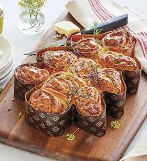 Italian Herb and Cheese Roll Christmas Tree