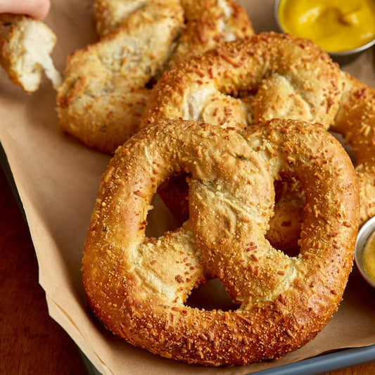Jalapeno Pepperjack Cheese Stuffed Soft Pretzels - 24/Case