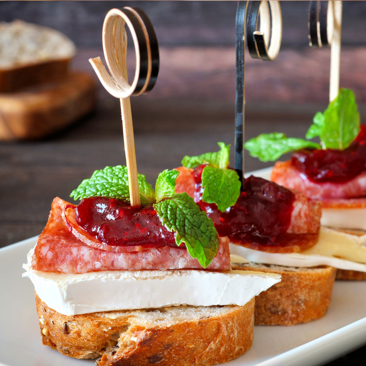 Rocky Mountain Jalapeno and Cheddar Summer Sausage - 1 lb - 10/Case