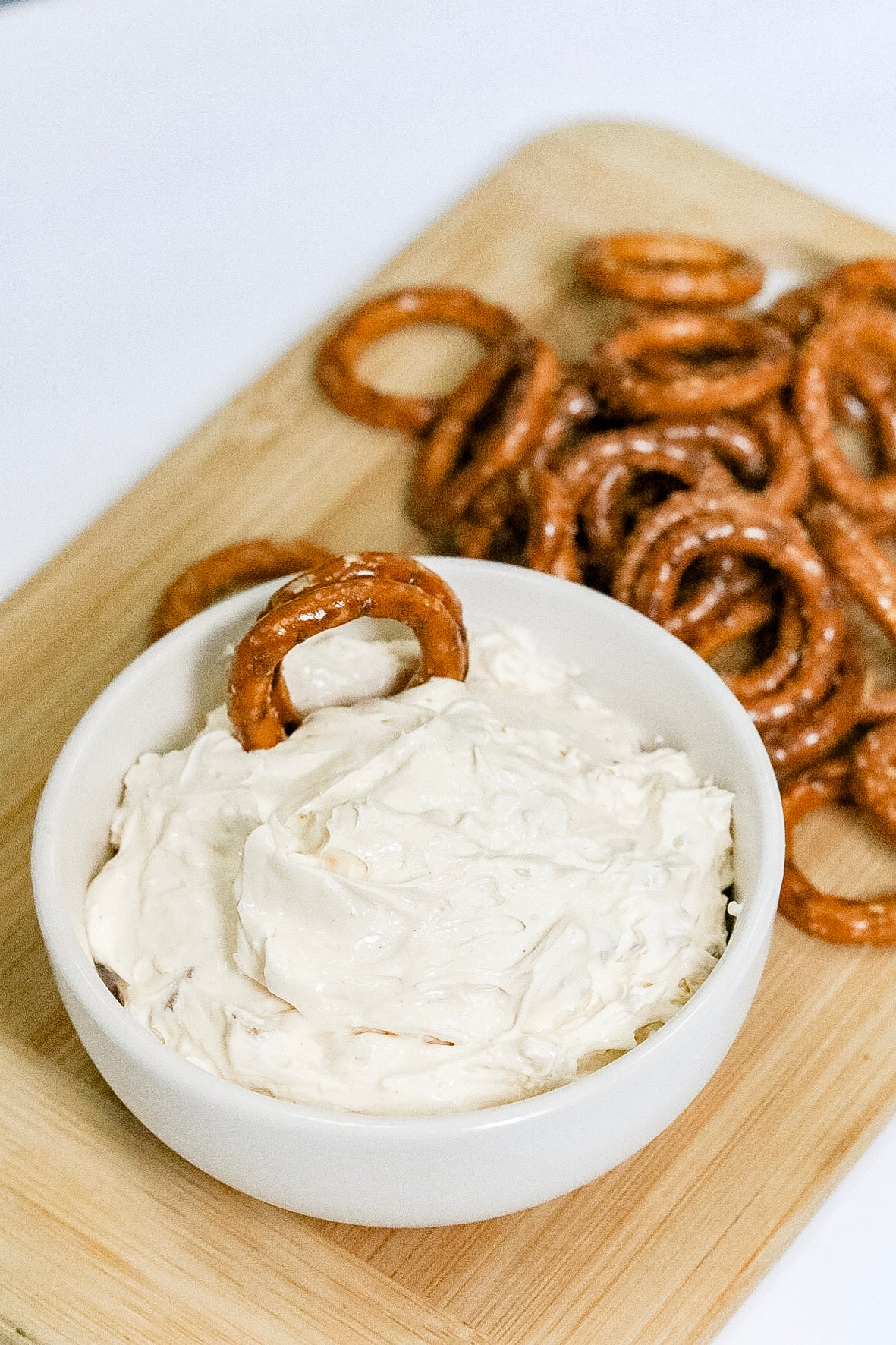 Scallion and Bacon Cream Cheese Spread - 5 lb - 2/Case