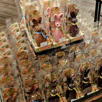 Läderach Swiss Chocolate Easter Bunny Lou Milk