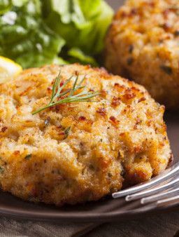 Maryland Crabcakes - 24 Hors d'Oeuvres per tray