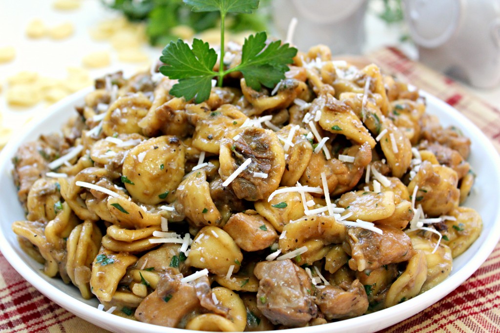 CHICKEN PORCINI ORECCHIETTE