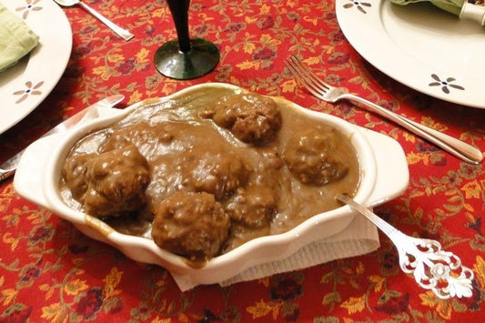 Mom's Norwegian Meatballs with Gravy (Kjøttkaker med brunsaus)