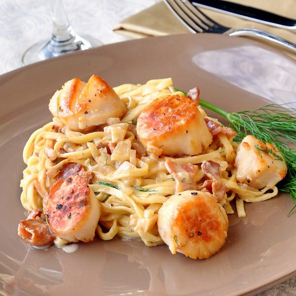 Carbonara with Pan Seared Scallops