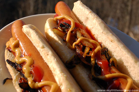 Norwegian Style Hot Dogs - Wienerpolser