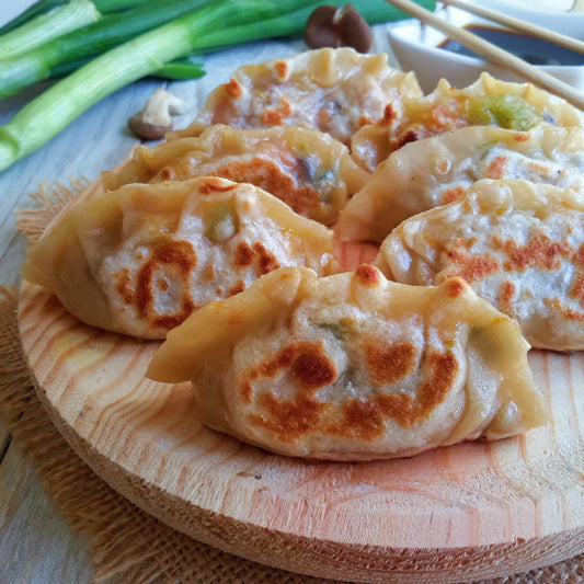 Kung Pao Chicken Potstickers - 35 pieces per tray