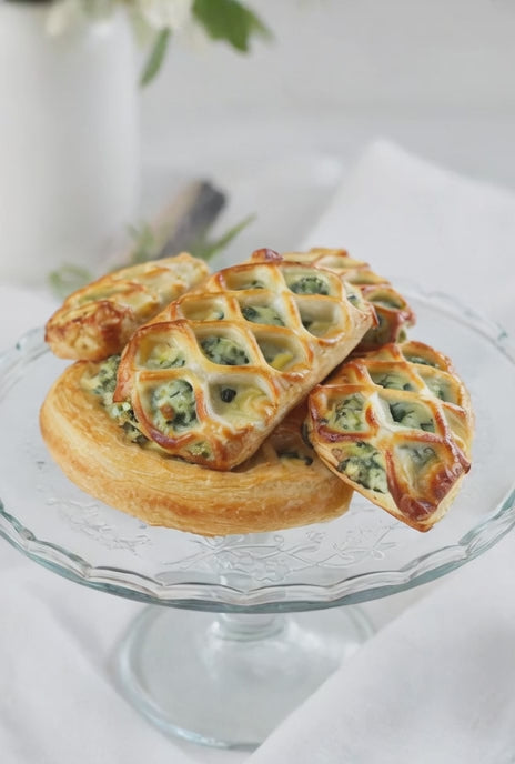 Flaky Buttery Feta Spinach Cream Bombs