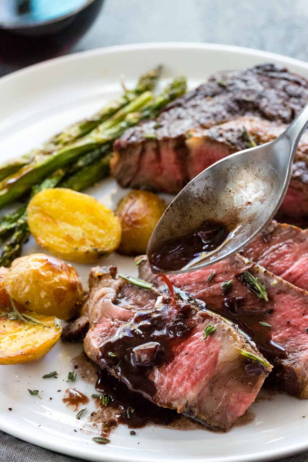 NZ Wagyu Filet Mignon / Tenderloin Steaks 2 x 6 oz each - BMS 10