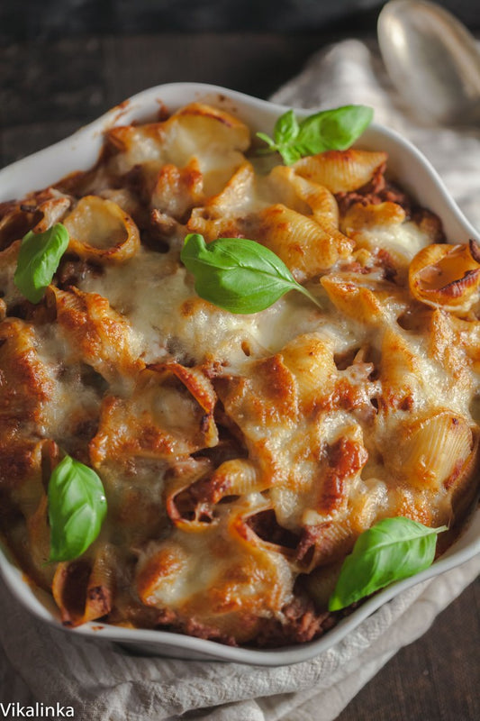 Baked Shells with Pesto, Mozzarella and Meat Sauce