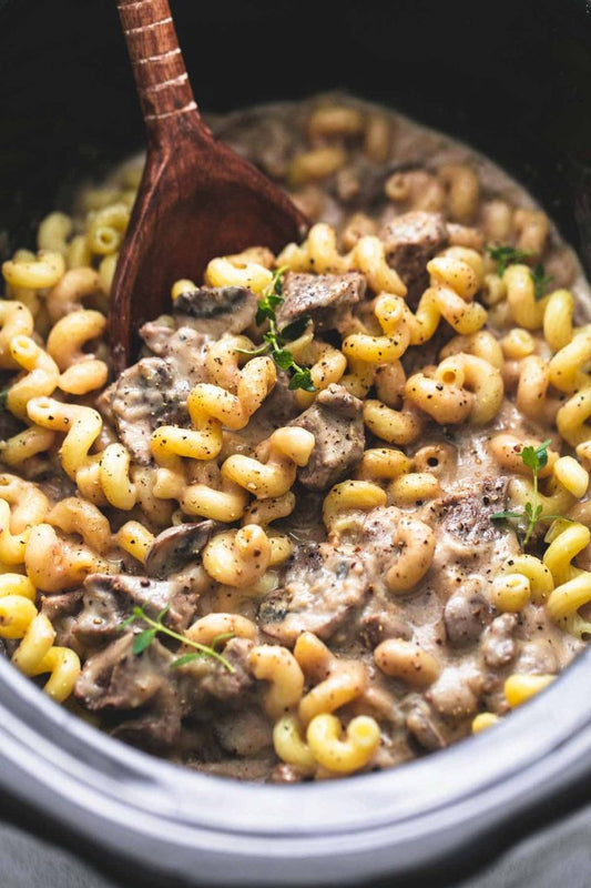 SLOW COOKER CREAMY BEEF STROGANOFF