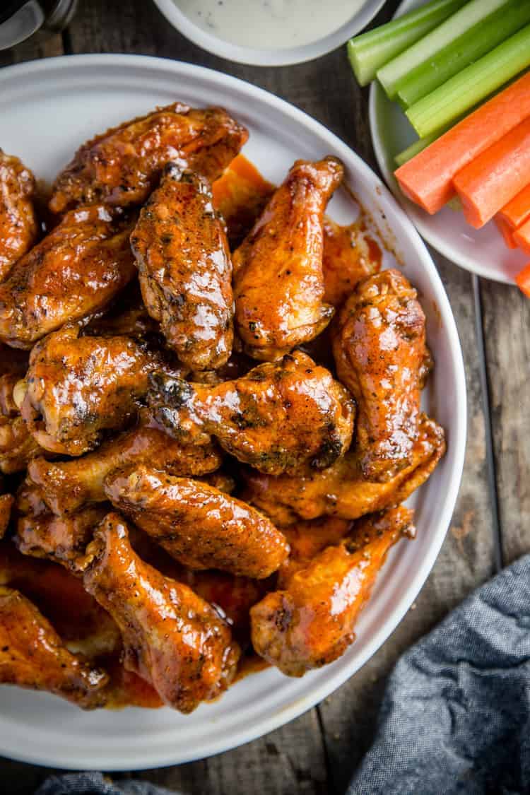 SMOKY BUFFALO CHICKEN WINGS - 2.5 lb